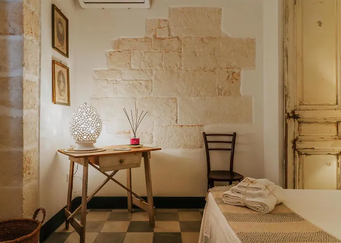 Civico 10 奥斯图尼